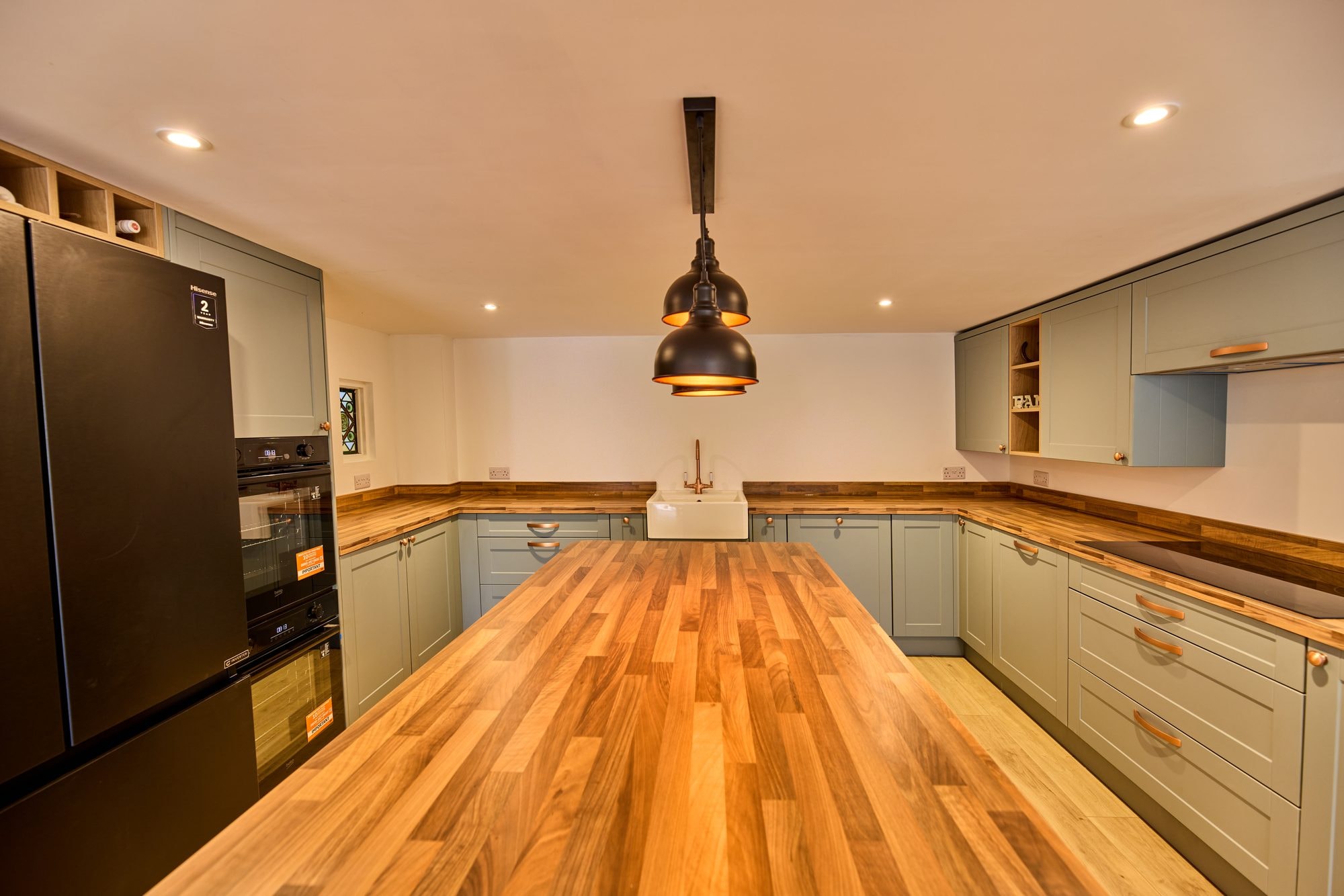 The new open plan kitchen and dining room at the Old Timber Cottage in Stevenage by DNR Build (5 of 10)