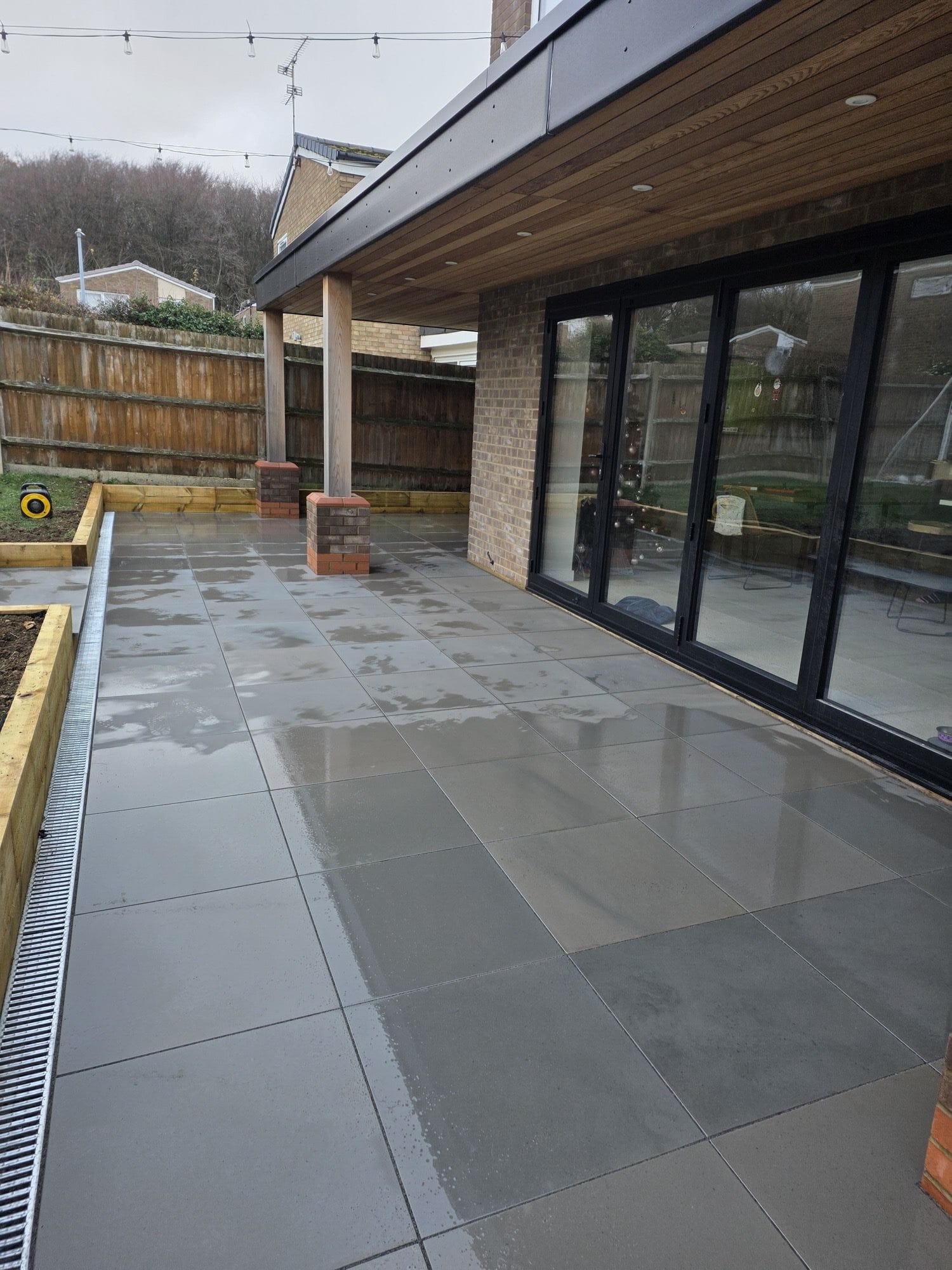 The finished double storey extension and exterior at the Stevenage home by DNR Build (15 of 22)
