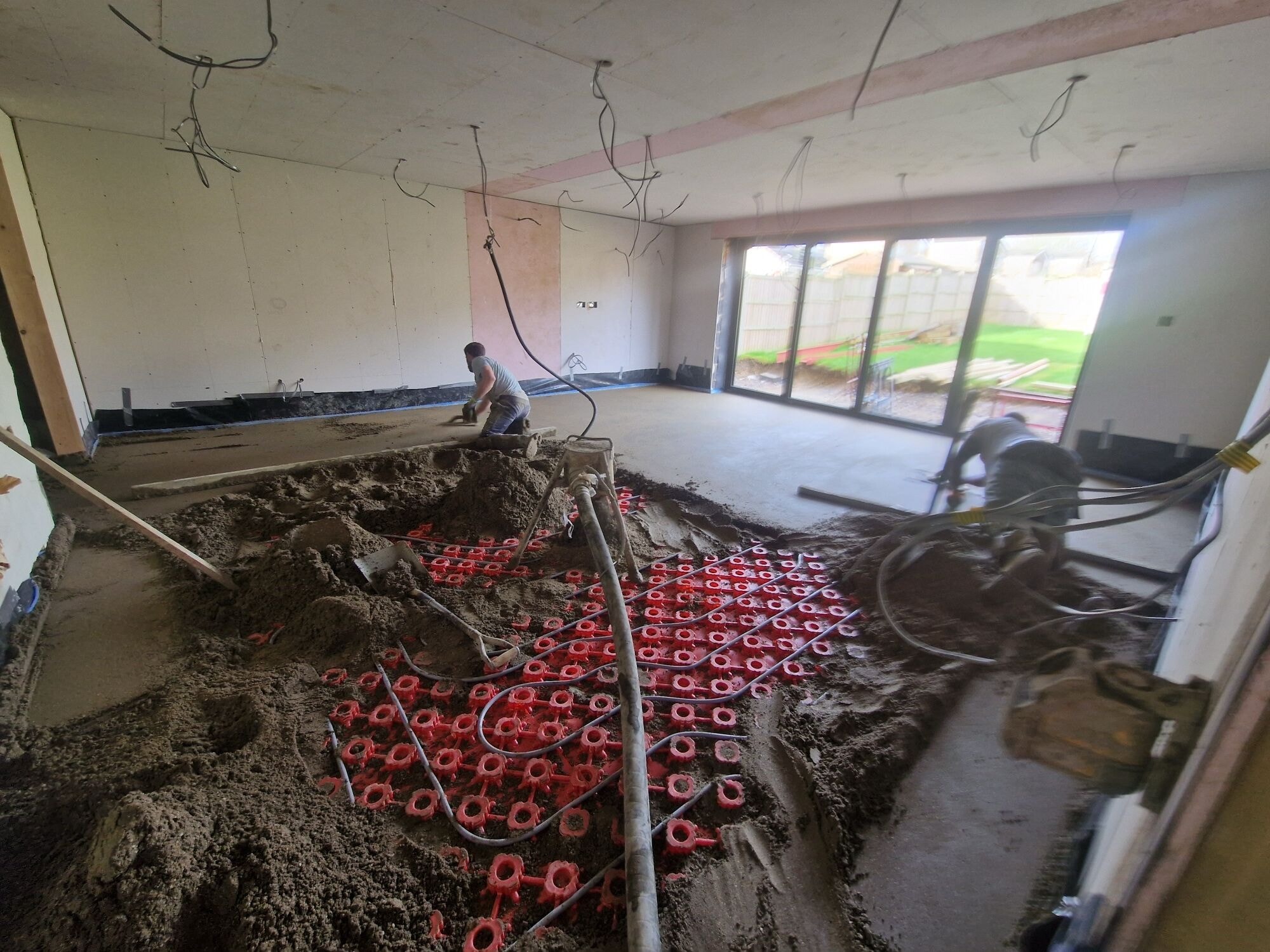 The new kitchen and open-plan family space at the Stevenage home by DNR Build (2 of 13)