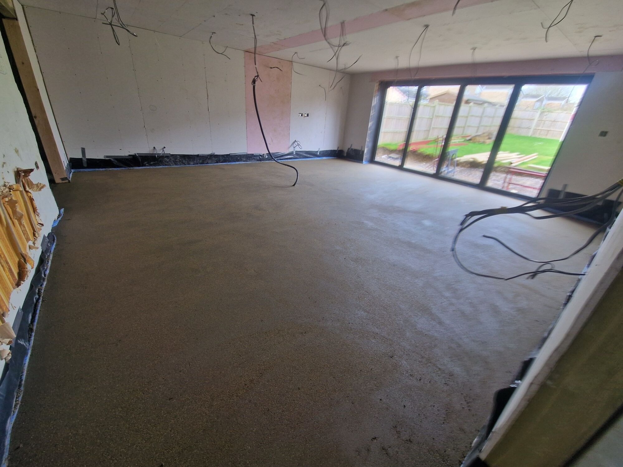 The new kitchen and open-plan family space at the Stevenage home by DNR Build (3 of 13)