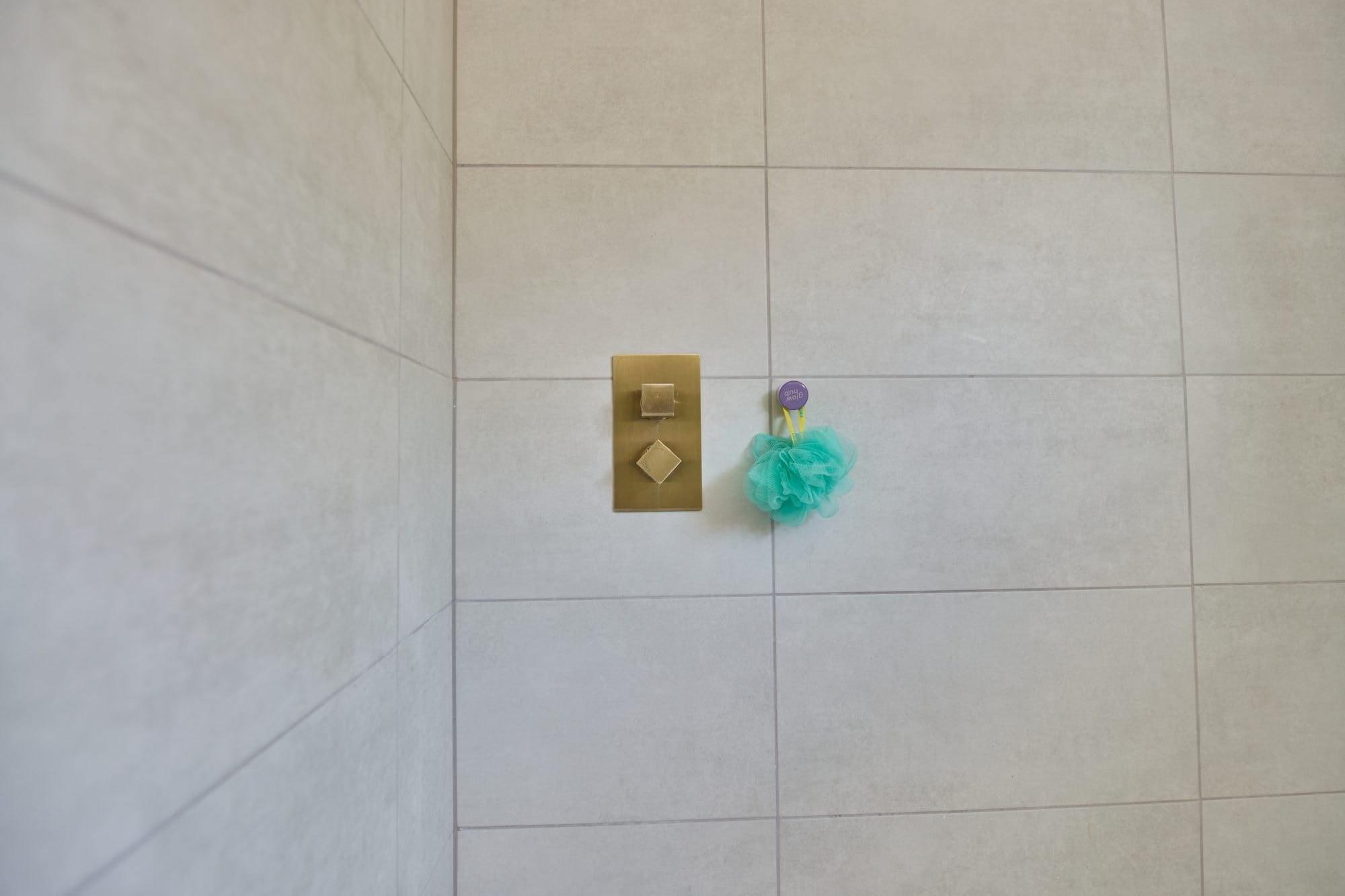 The finished bathrooms, cloakroom and utility room at the Stevenage home by DNR Build (6 of 13)