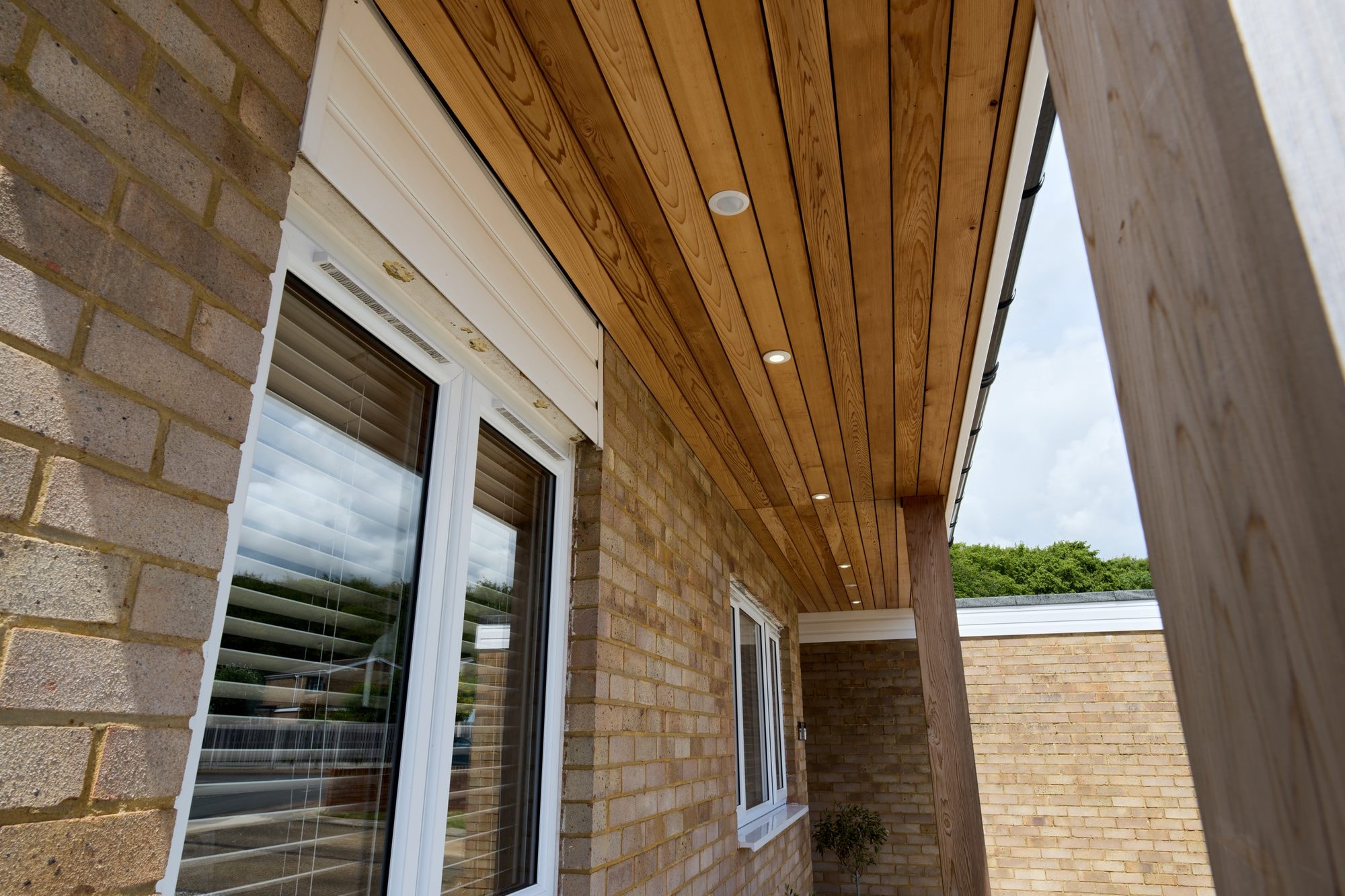 The finished cedar canopy, patio, garden and frontage at the Stevenage home by DNR Build (11 of 15)