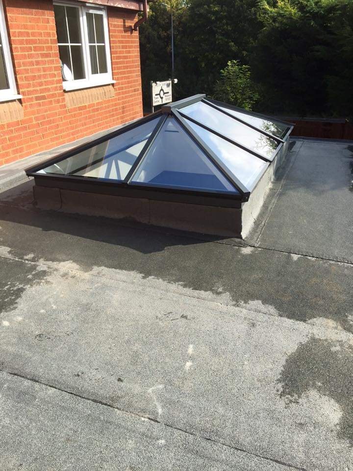 The glazed roof lantern installed on the new flat roof of the extension by DNR Build